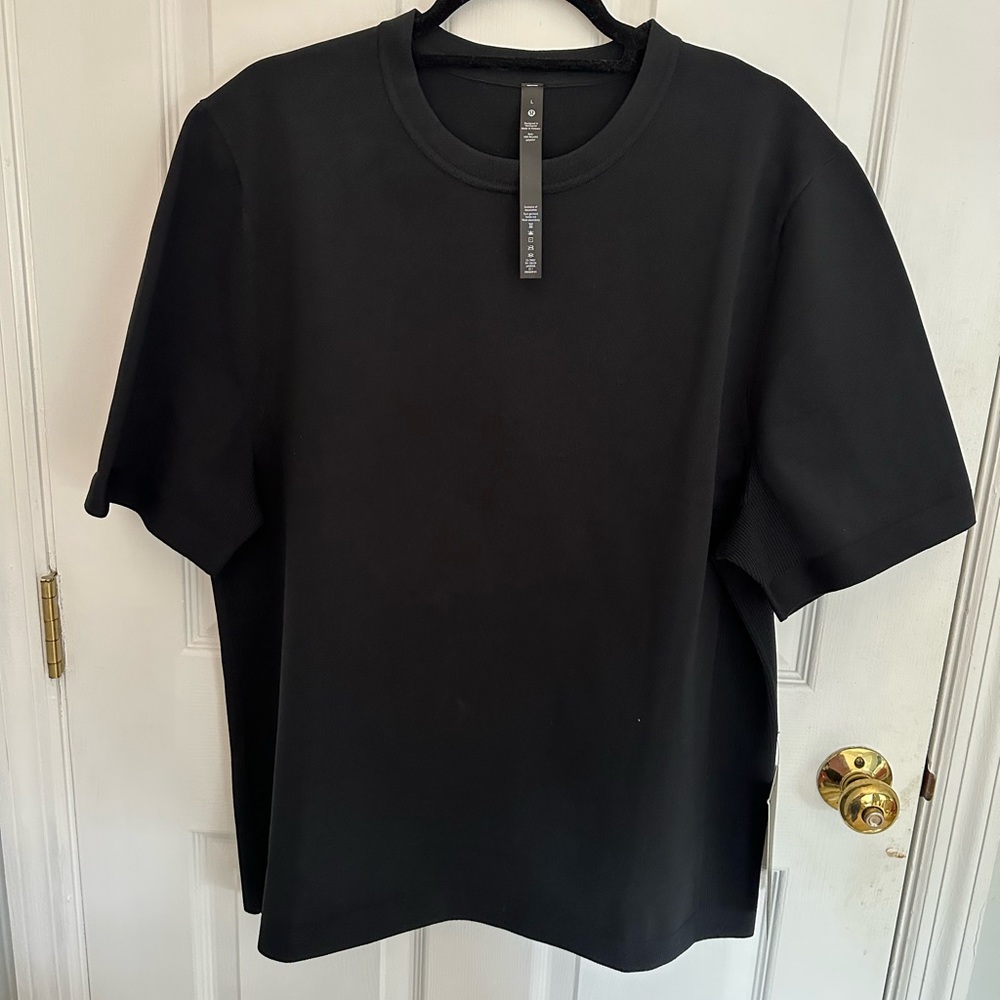 Lululemon Mens oversized black T-shirt - New with tags - size L